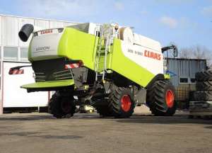  Claas Lexion 550 - V750 (802)