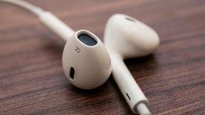 - EarPods  Apple - 