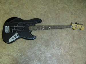  Fender Blacktop Jazz Bass Black