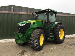  John Deere 7230R (723). - 