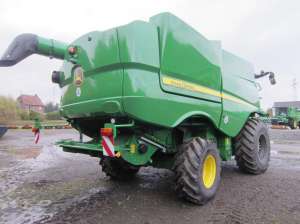  John Deere S670 (639).