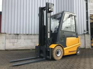  Jungheinrich EFG 425k (777).