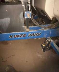  KINZE 3000