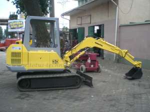  Komatsu PC20 - 