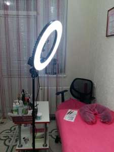  LED  +  ( )