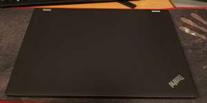  Lenovo ThinkPad P51 15.6 FHD IPS i7-7700HQ 16/512gb ssd Nvidia