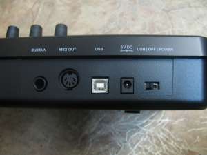  MIDI- Alesis QX25