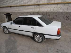  Opel Omega  . - 