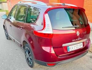  Renault Grand Scenic, 10500 $