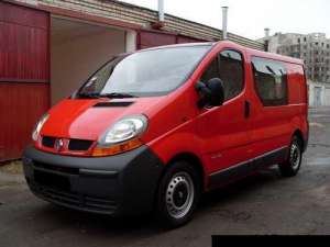  renault trafic 2004.   