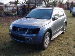  Suzuki Grand Vitara  / 