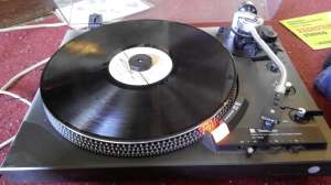  Technics SL-1900