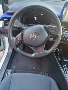  Toyota C-HR, 17000 $