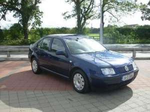  Volkswagen Bora (1999  2005) /          