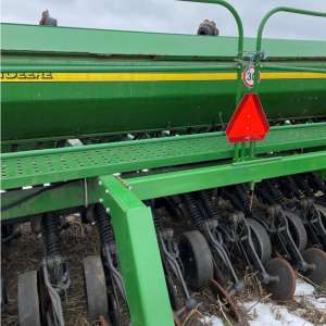  ѳ John Deere 1590 2018 22 344 $. - 