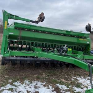  ѳ John Deere 1590 2018 22 344 $.