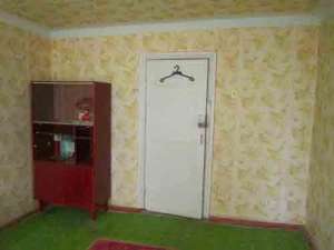 1 комната 13 кв м. Продам. Звоните. - оголошення