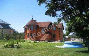 2-эт. дом. Общая S = 250 м. кв., 5 комнат.