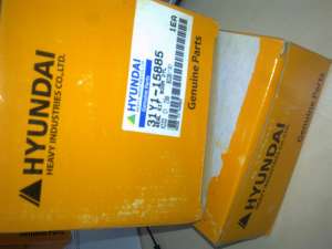 31Y1-15885      Hyundai W200 - 