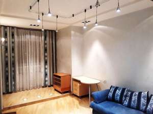 4-� ��������� �������� �������� 180 �.��., ����.