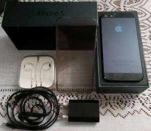 Apple iPhone 5 16GB (Black)