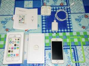 Apple IPhone 5s ( ) - 16  -   (Factory Unlocked)  - 