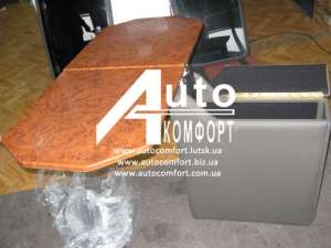 C-  Mercedes-Benz Vito () - 