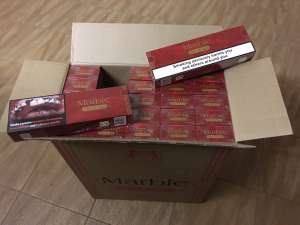 C Marlboro red duty free () 