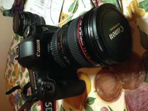 Canon EOS 5D Mark III Canon 24-105mm 4.0 L IS USM Kit - 