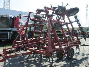 Case IH 4800 - 17 900 USD - 