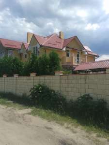 Cдаю посуточно для больших компаний дом-люкс под Киевом на берегу большого залива - оголошення