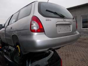 Daewoo Nubira     - 