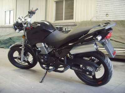  4. Stinger GSMT-006 300cc (Suzuki Bandit Copy)