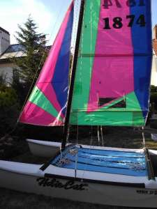 "Hobiecat" 13.   .