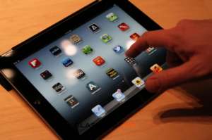 iPad 4G Wi-Fi Bluetooth 16 GB + - 