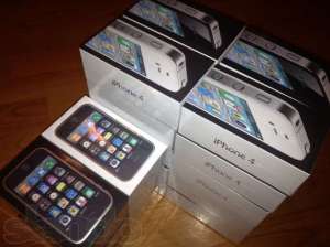 iPhone 3G S 8Gb .  -  Apple