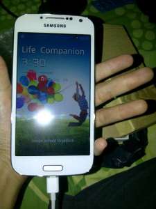 IPhone 5S 16GB ..$ 600/IPhone 5 64GB..$ 550/Samsung Galaxy S4..$ 400