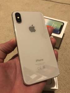 IPhone X 128GB Neverlock Silver!    4+