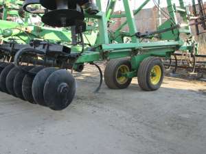 John Deere 726F 39 000 USD