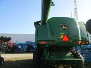 John Deere 9760 STS - 132 000 USD