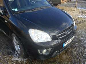 Kia Carens      - 