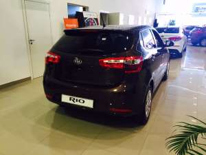 Kia Rio (Pride) (1600 . .)