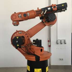 KUKA KR 15 - промышленный робот. В наличии. Доставка. - объявление