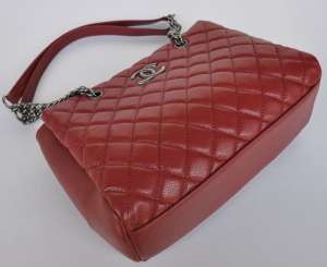 luxurymoda4me-wholesale provide Chanel handbags.