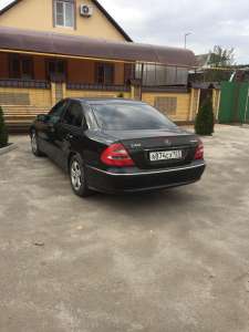 Mercedes-Benz E- - 