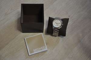 Michael Kors .