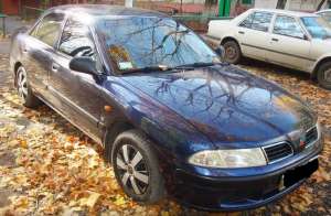 Mitsubishi Carisma 2000 - 