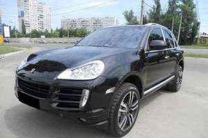 Porsche Cayenne - 