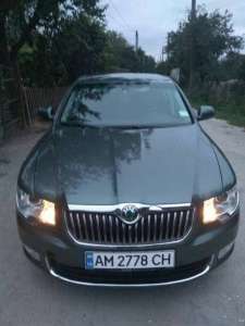 Skoda Superb 1.6 TDI MT (2013 )