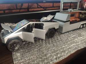 Tesla Cybertruck     1:32